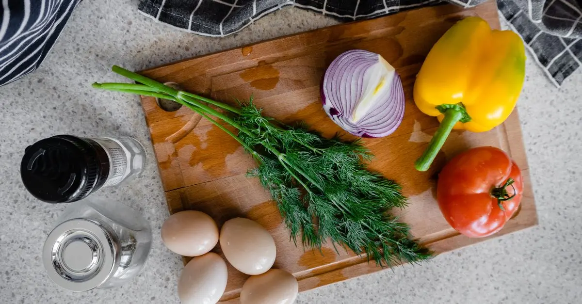 10 Essential Ingredients Every Aspiring Chef Should Master