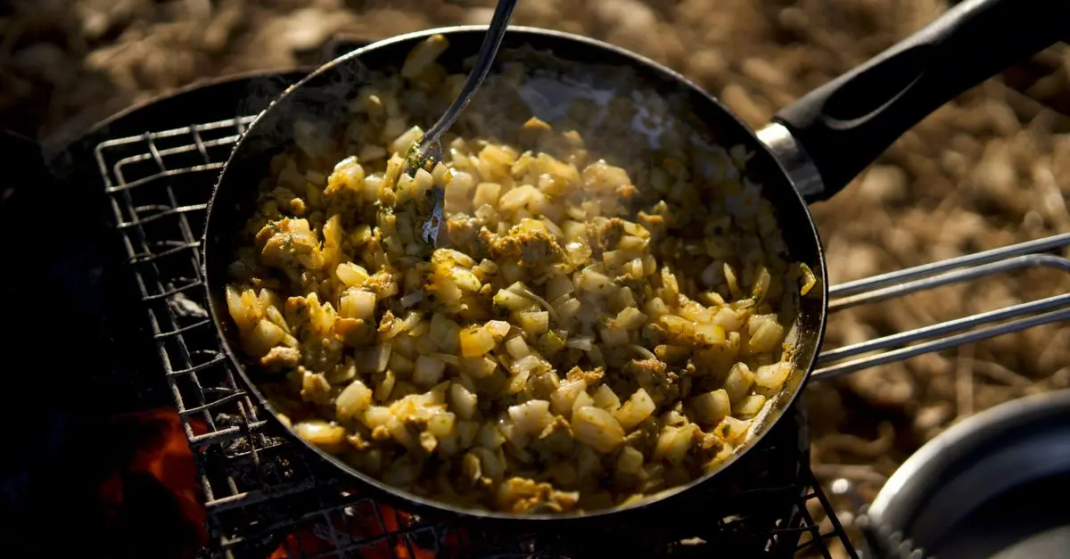 10 Essential Cooking Techniques Every Aspiring Chef Should Master