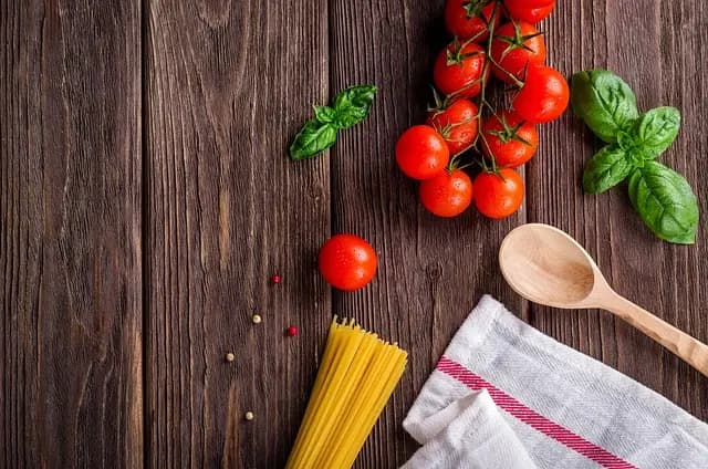 10 Key Ingredients Every Aspiring Chef Should Master