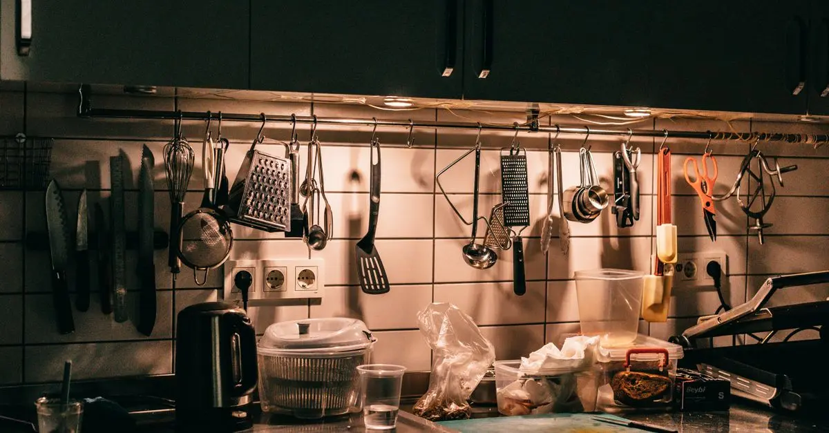 10 Essential Tools Every Aspiring Chef Should Have