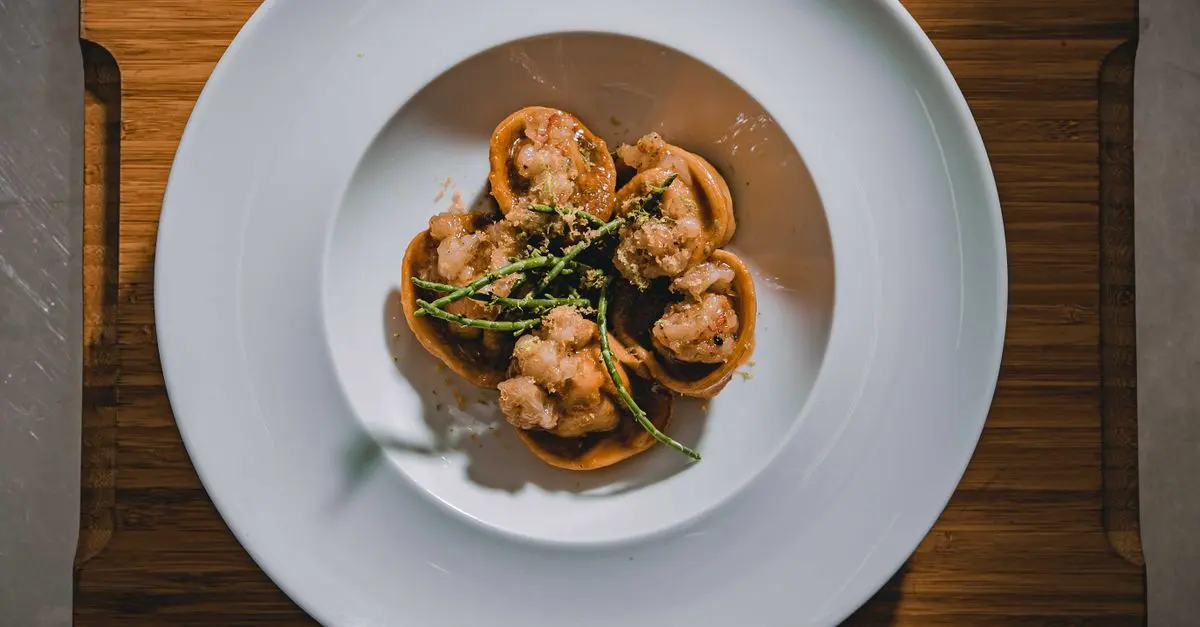 How to Create a Culinary Portfolio That Impresses Chefs