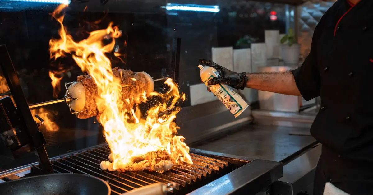 10 Essential Cooking Techniques Every Aspiring Chef Should Master
